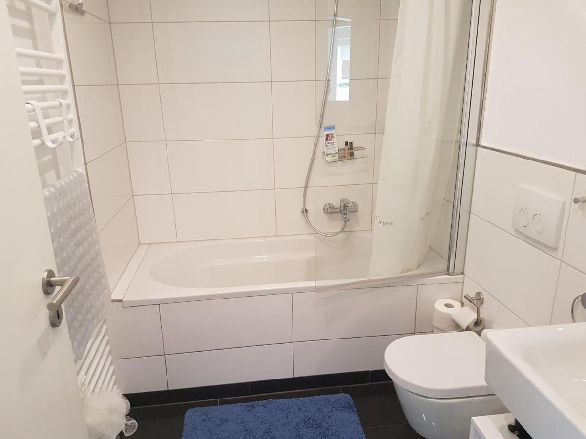 Zimmer Mit Eigenem Bad In Maerchenstadt! Heidelberg Dış mekan fotoğraf